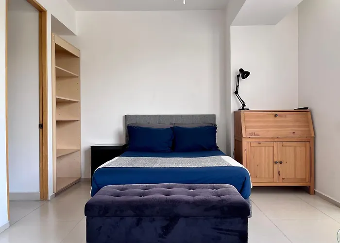 B304 - 1br - 1bth *